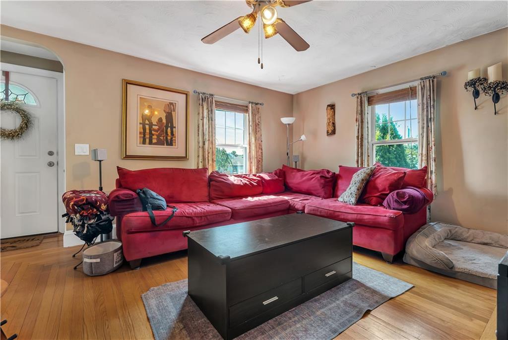 7 Manuel Avenue Property Photo 6
