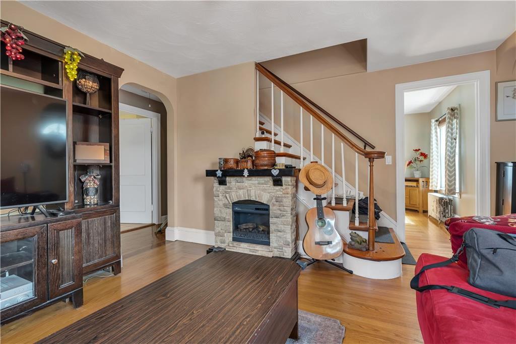 7 Manuel Avenue Property Photo 8
