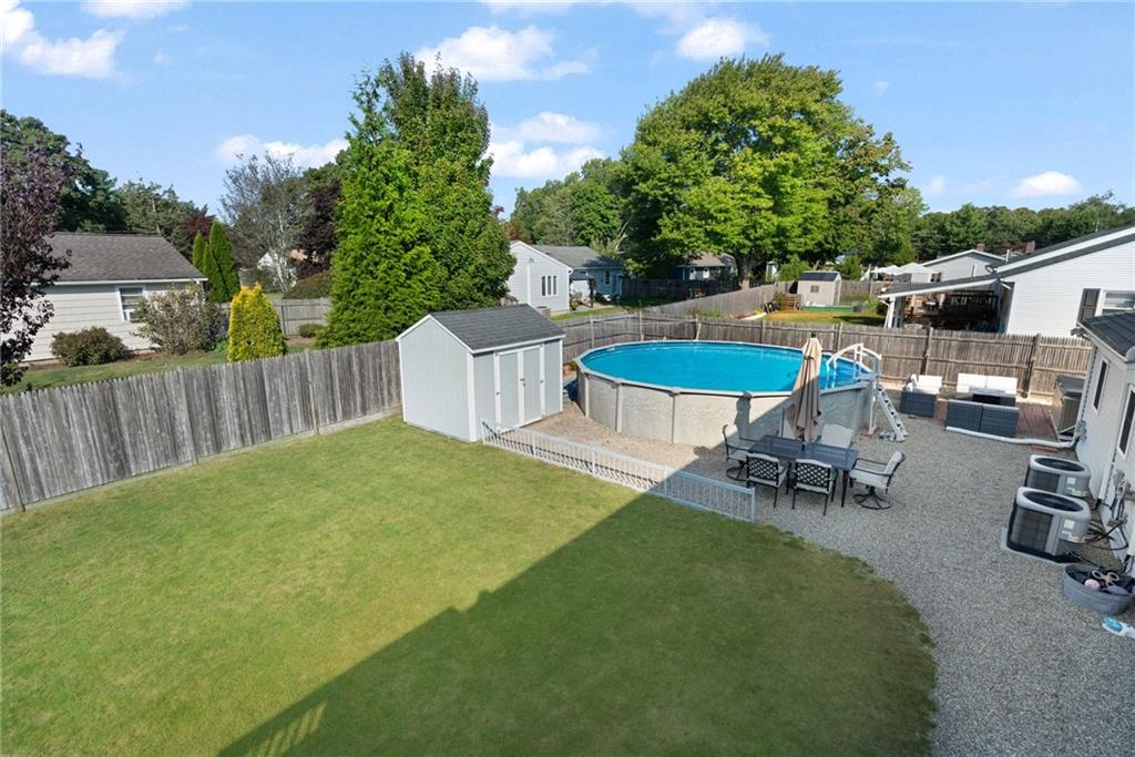 35 Shadbush Road Property Photo 28