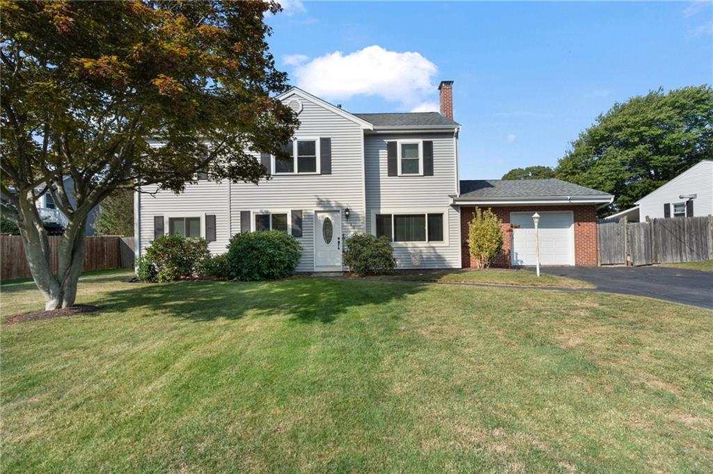 35 Shadbush Road Property Photo 32
