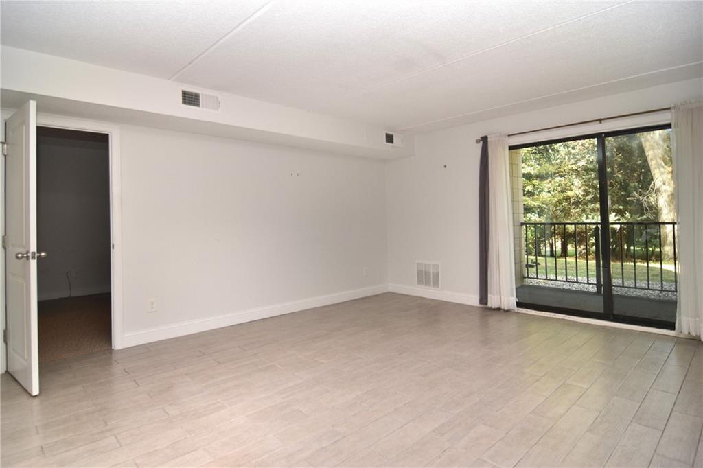 650 East Greenwich Avenue Unit 2-111 Property Photo 12