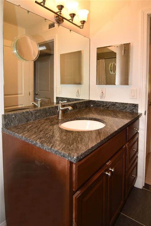 650 East Greenwich Avenue Unit 2-111 Property Photo 17