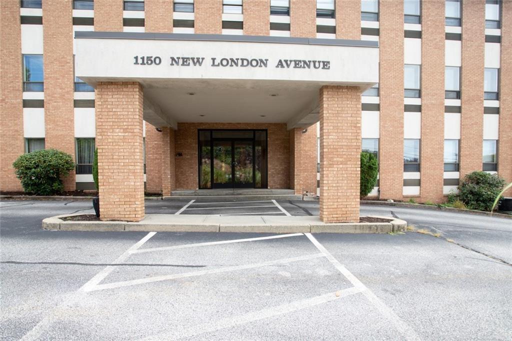 1150 New London Avenue Property Photo 9