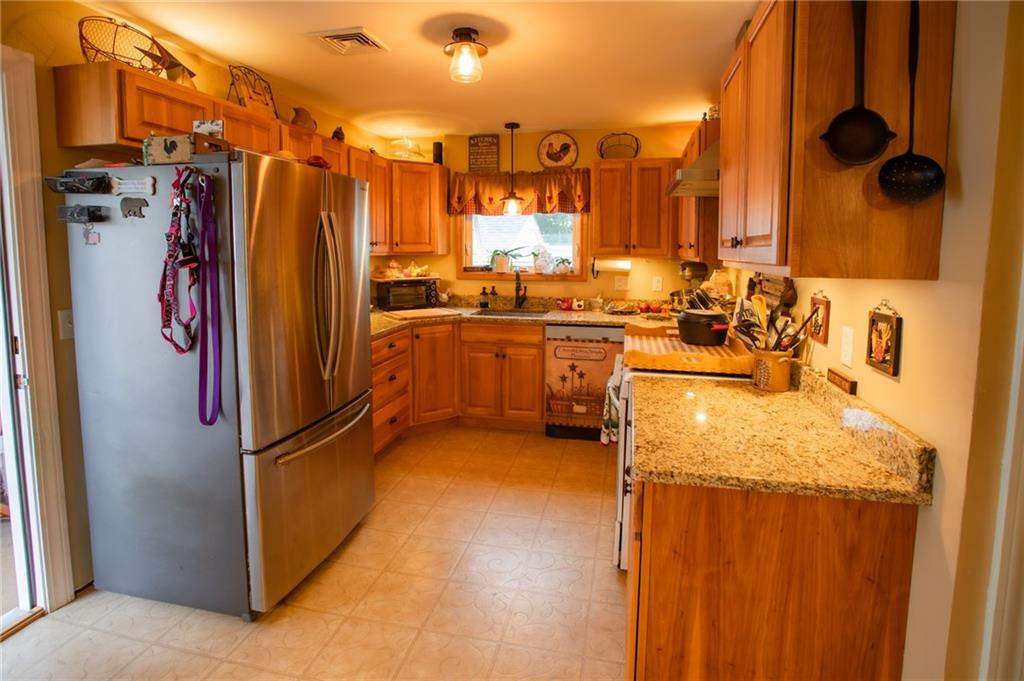 48 Farm Street Property Photo 8