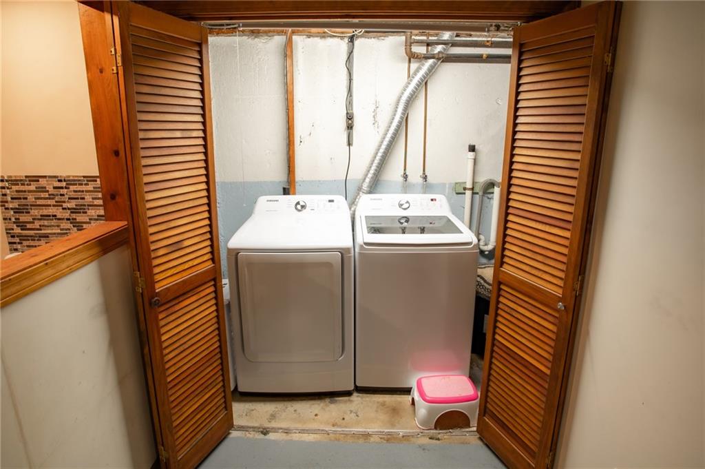 48 Farm Street Property Photo 14