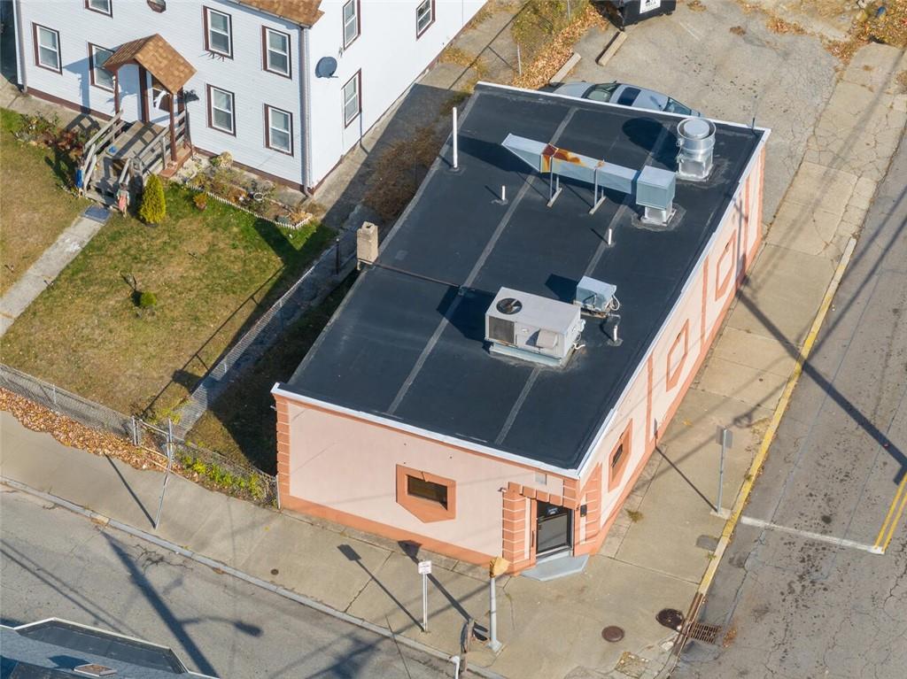 258 Kenyon Avenue Property Photo 19