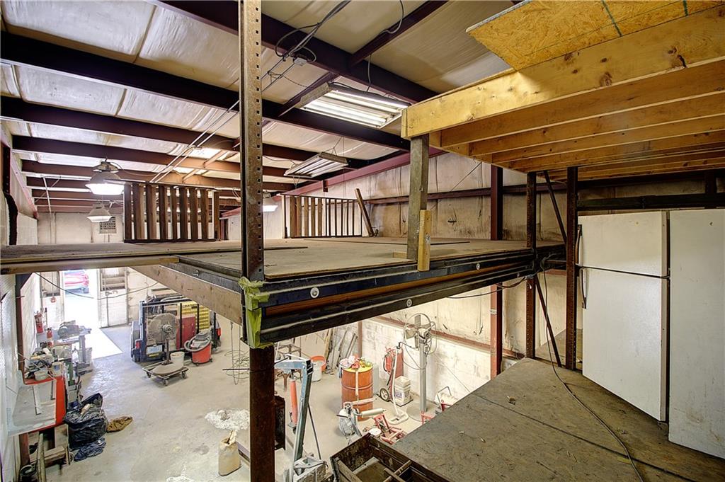 1678 East Main Road Unit 23 Property Photo 15