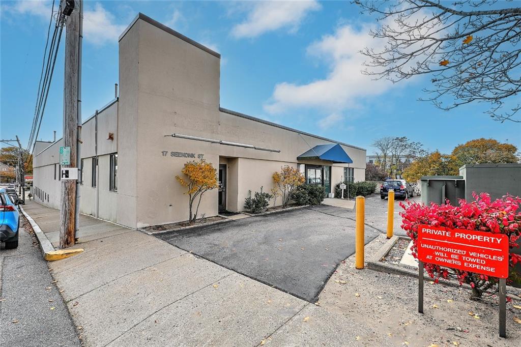 17 Seekonk Street Property Photo 1
