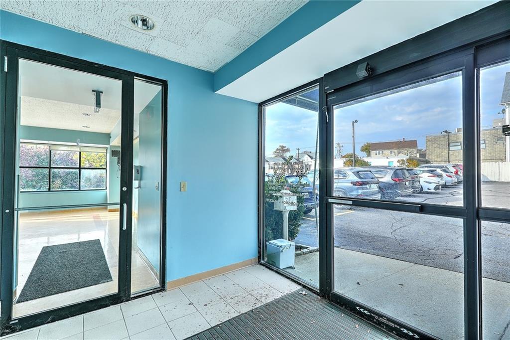 17 Seekonk Street Property Photo 6