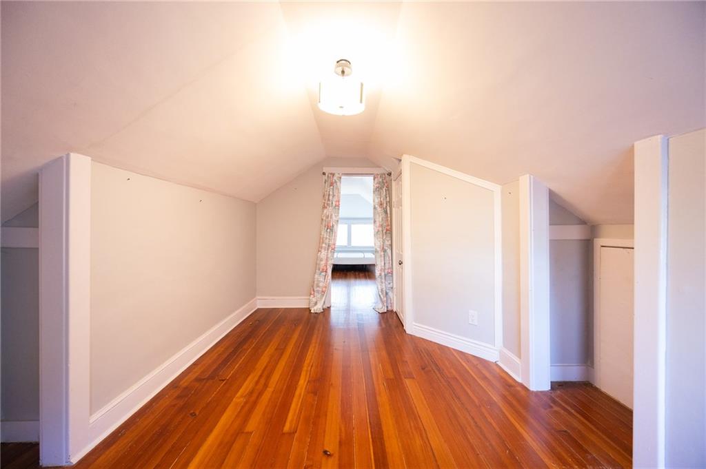 17 River Street Property Photo 20