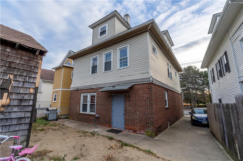559 Branch Avenue Property Photo 23