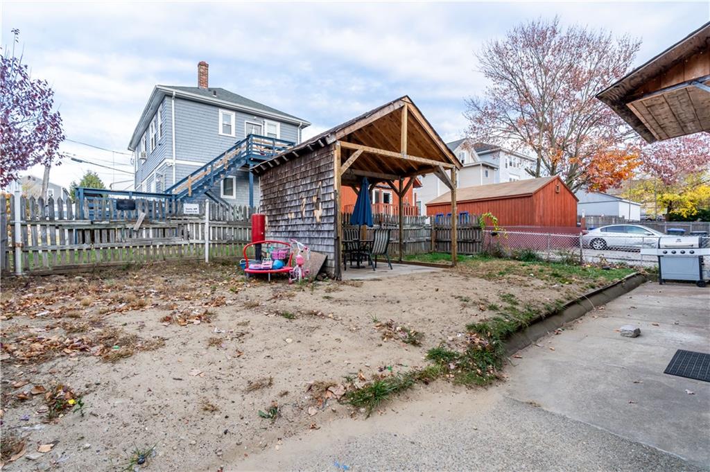 559 Branch Avenue Property Photo 24