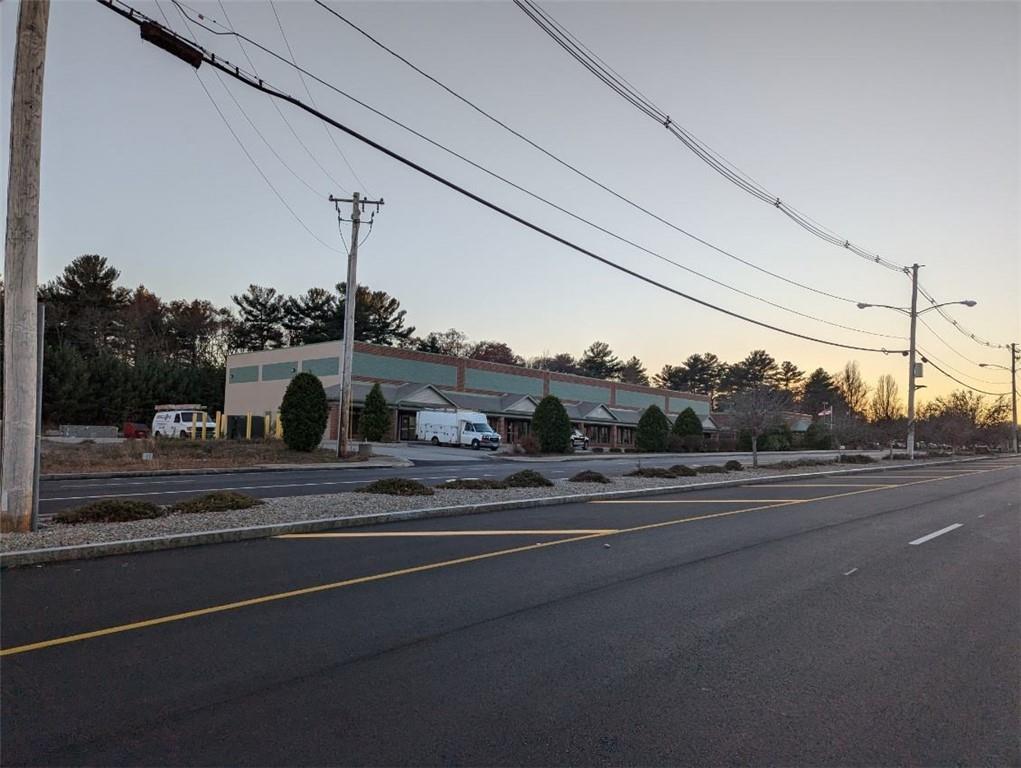 87 Centre Of New England Boulevard Property Photo 7