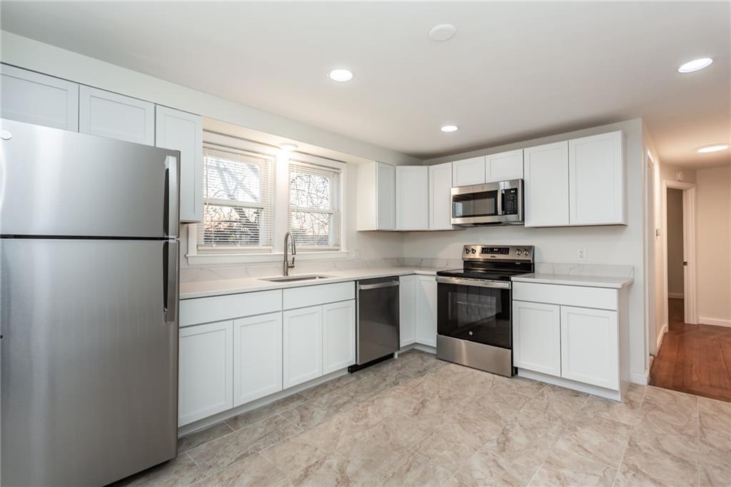100 Roger Williams Avenue Property Photo 13