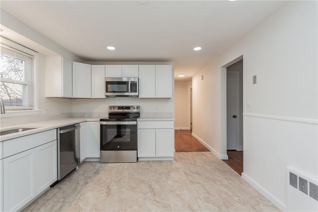 100 Roger Williams Avenue Property Photo 14