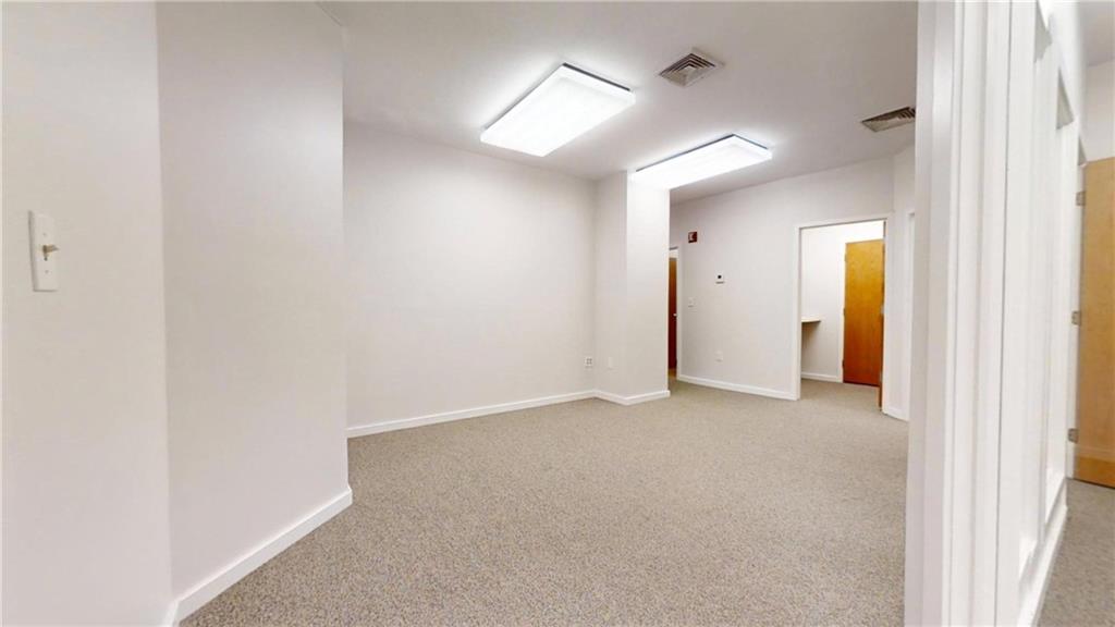 1130 Ten Rod Road Unit B-203 Property Photo 3