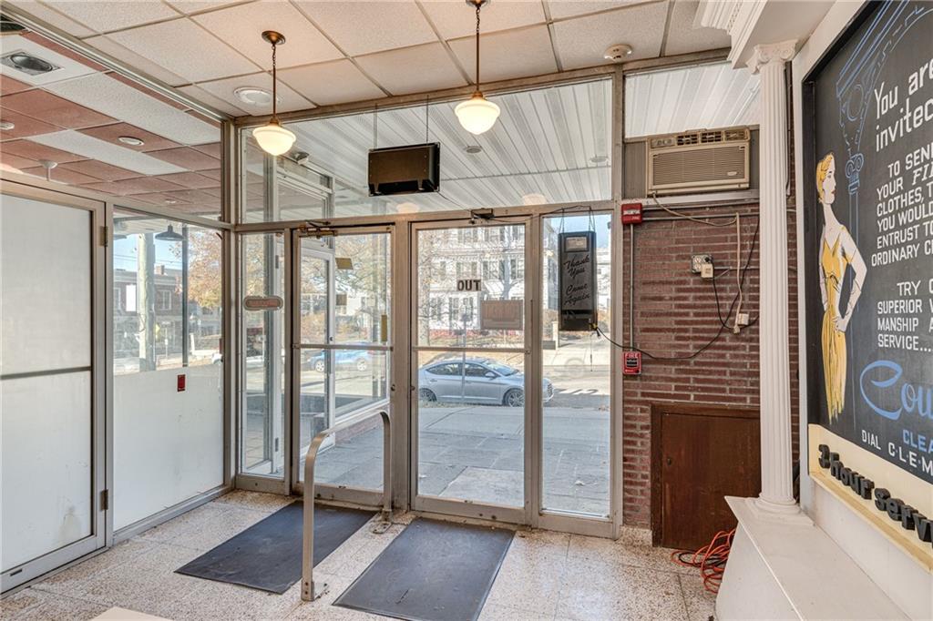 76 State Street Property Photo 12
