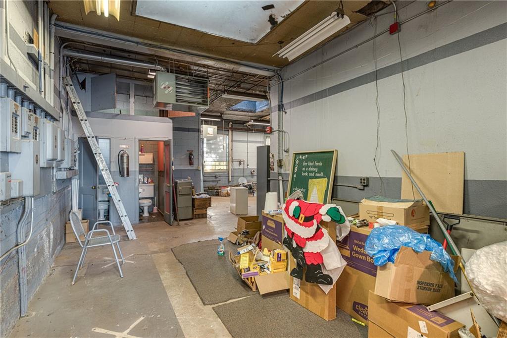 76 State Street Property Photo 16
