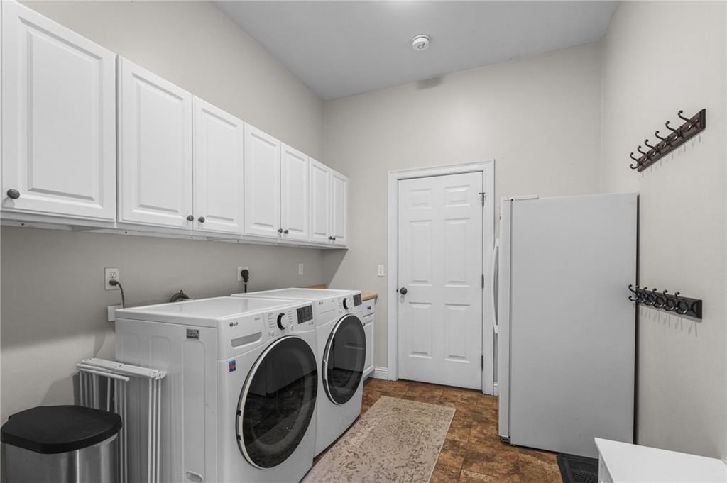 90 Bailey Boulevard Property Photo 10