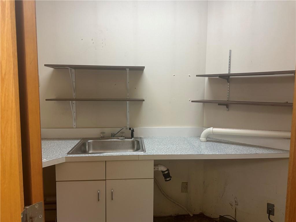 1635 Mineral Spring Avenue Unit 201 Property Photo 11