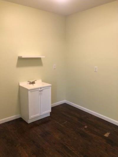 845 Oaklawn Avenue Unit 104 Property Photo 5