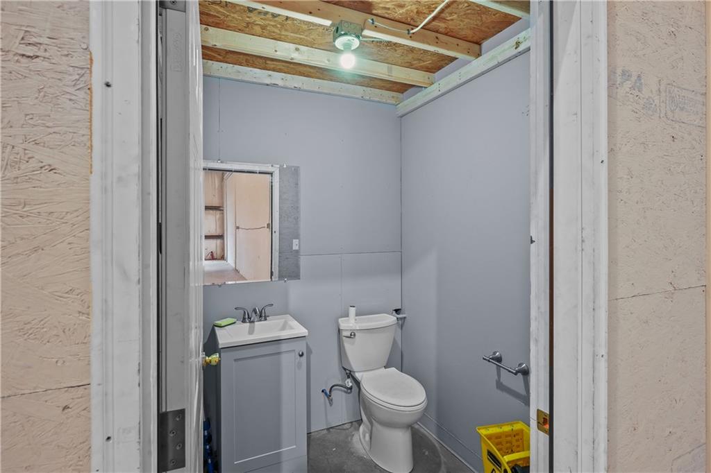 100 Bellows Street Property Photo 5