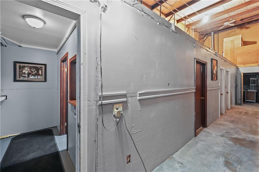 100 Bellows Street Property Photo 8