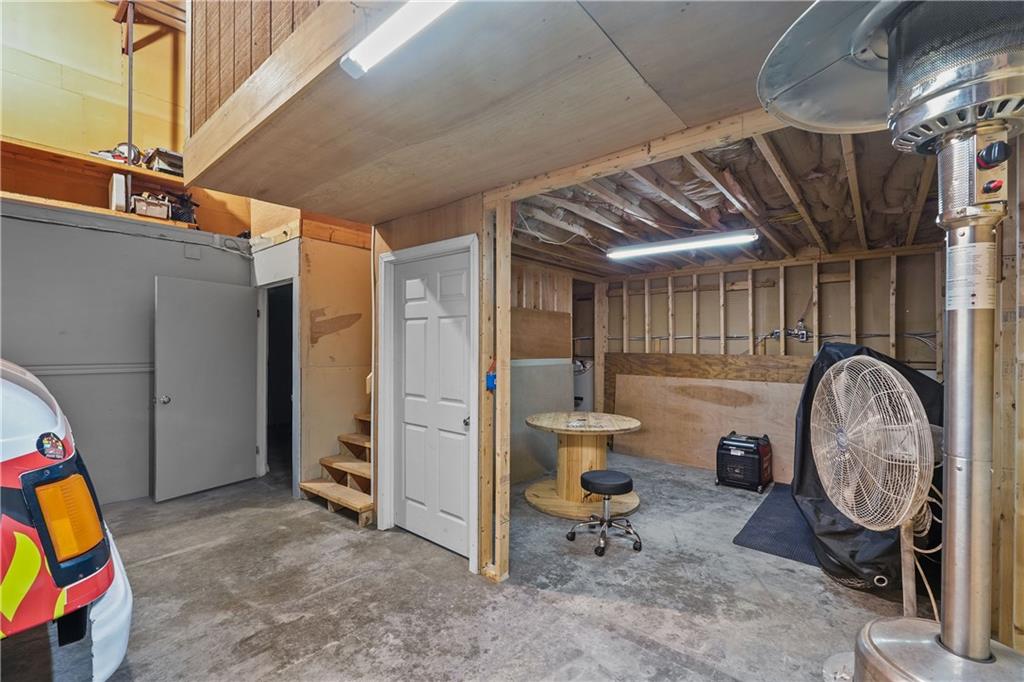 100 Bellows Street Property Photo 11
