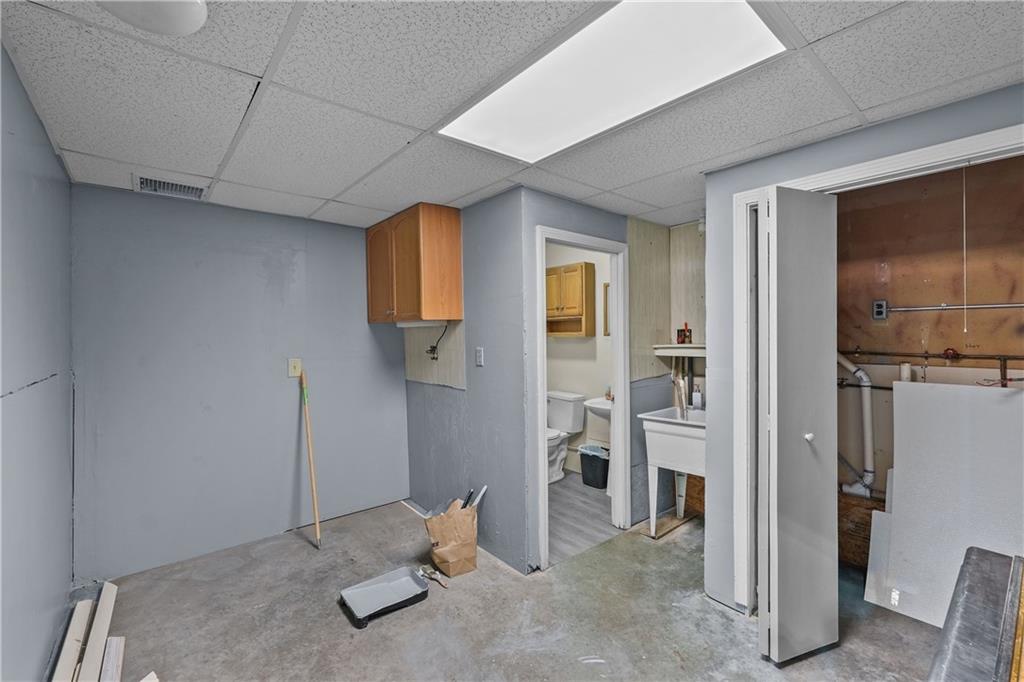 100 Bellows Street Property Photo 13