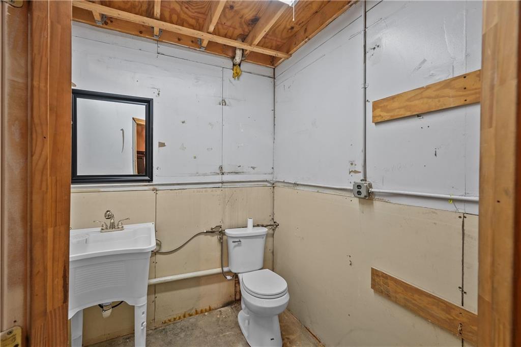 100 Bellows Street Property Photo 19