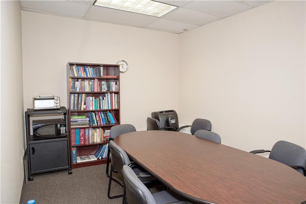 250 Centerville Road Unit 9e Property Photo 6