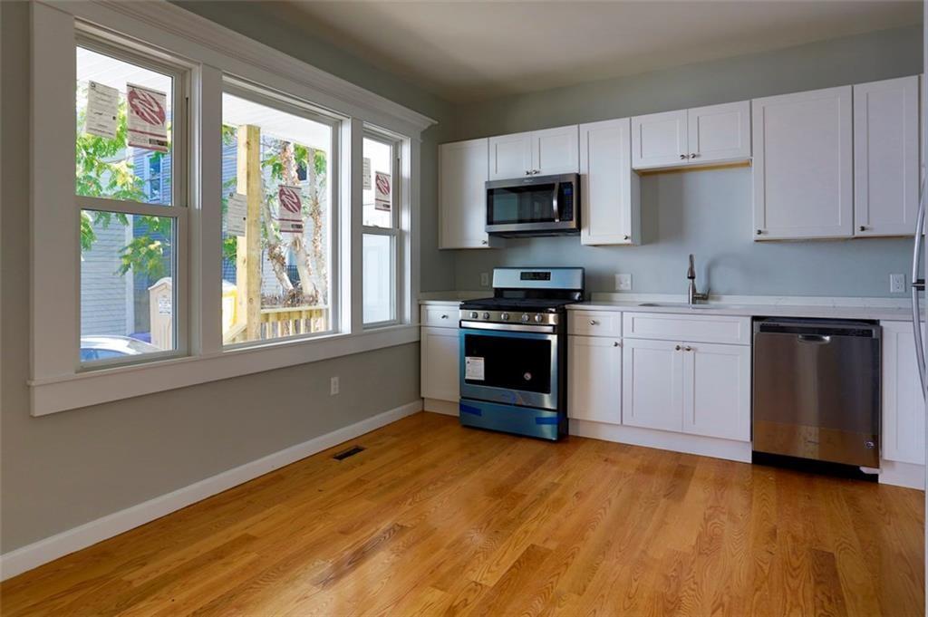 100 Penn Street Property Photo 6