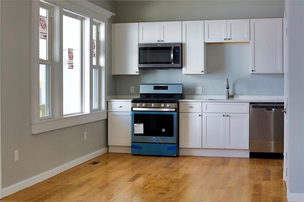 100 Penn Street Property Photo 12