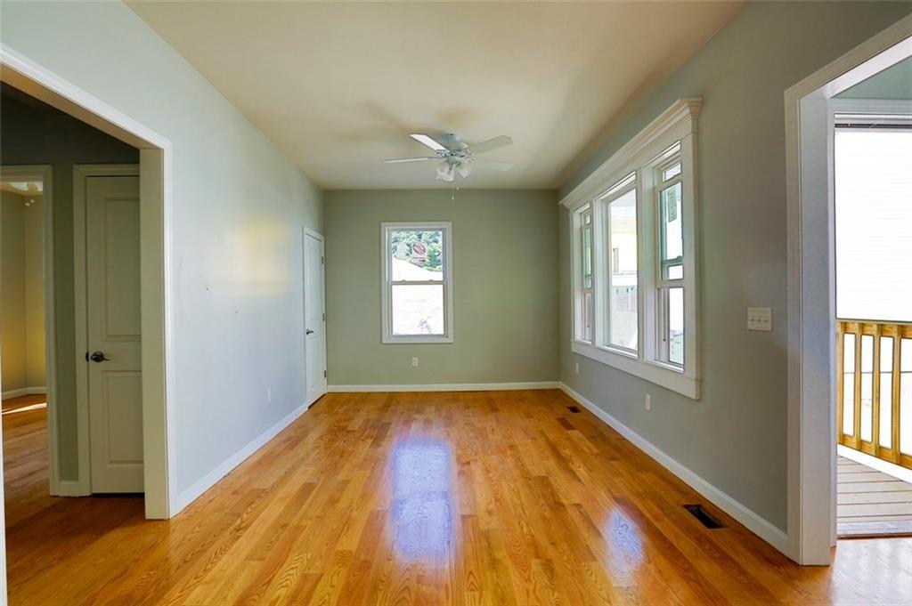 100 Penn Street Property Photo 13