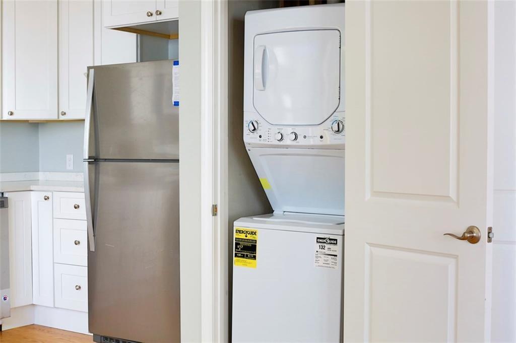 100 Penn Street Property Photo 17