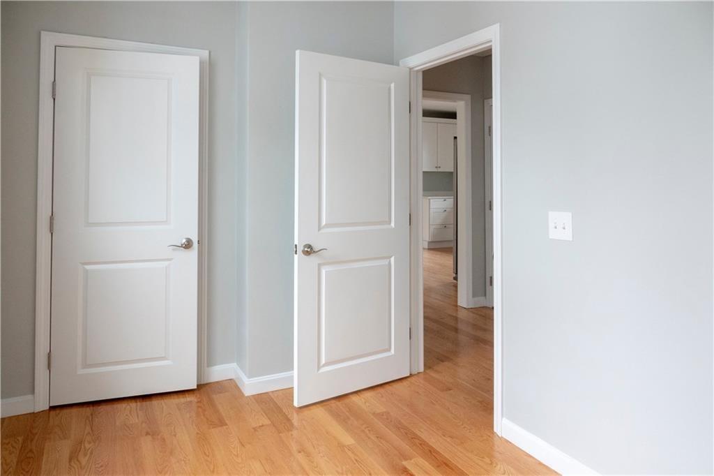 100 Penn Street Property Photo 23