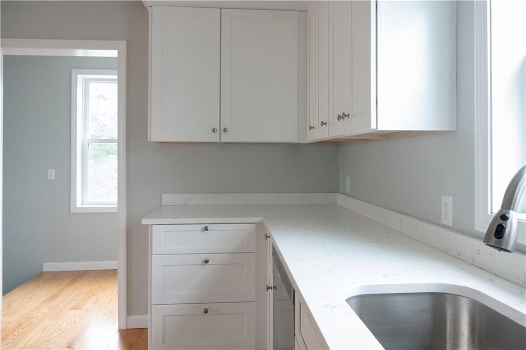 100 Penn Street Property Photo 27