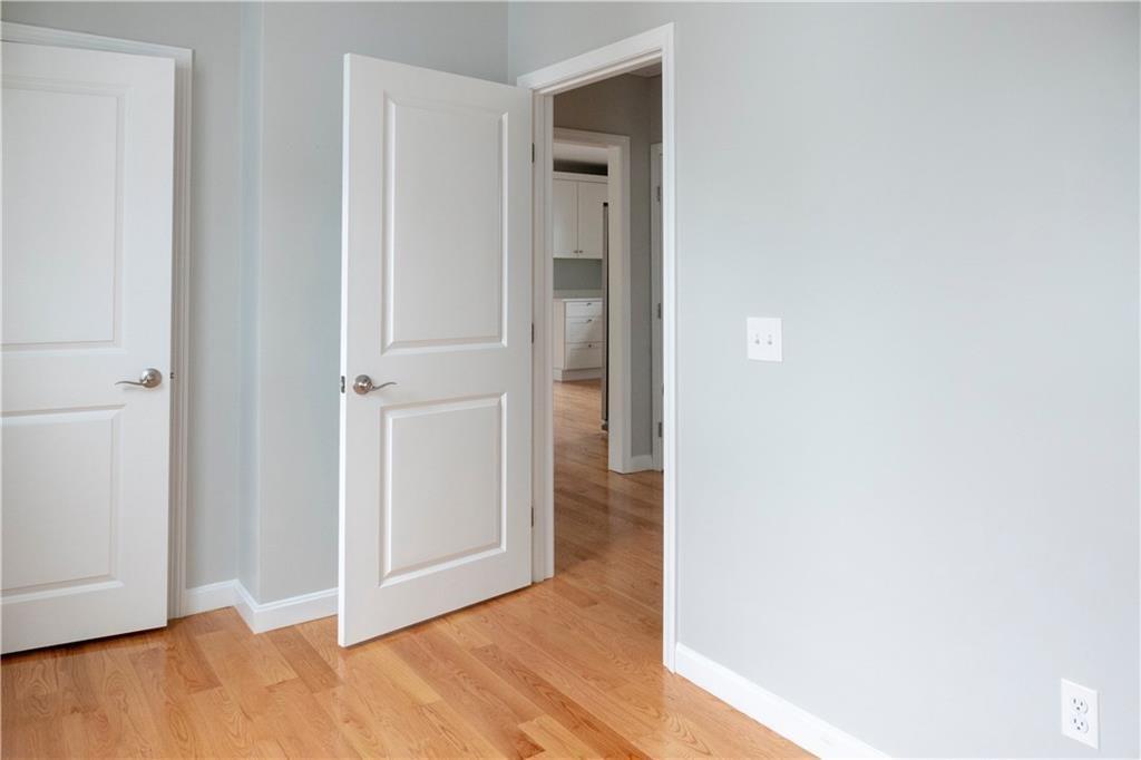 100 Penn Street Property Photo 31