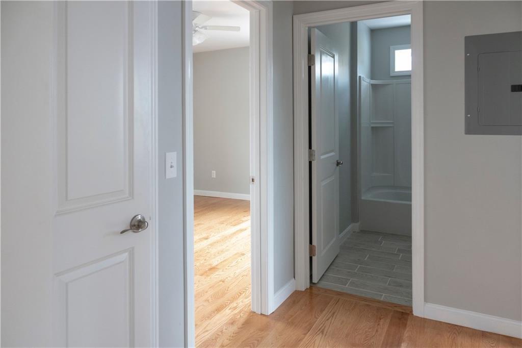 100 Penn Street Property Photo 35