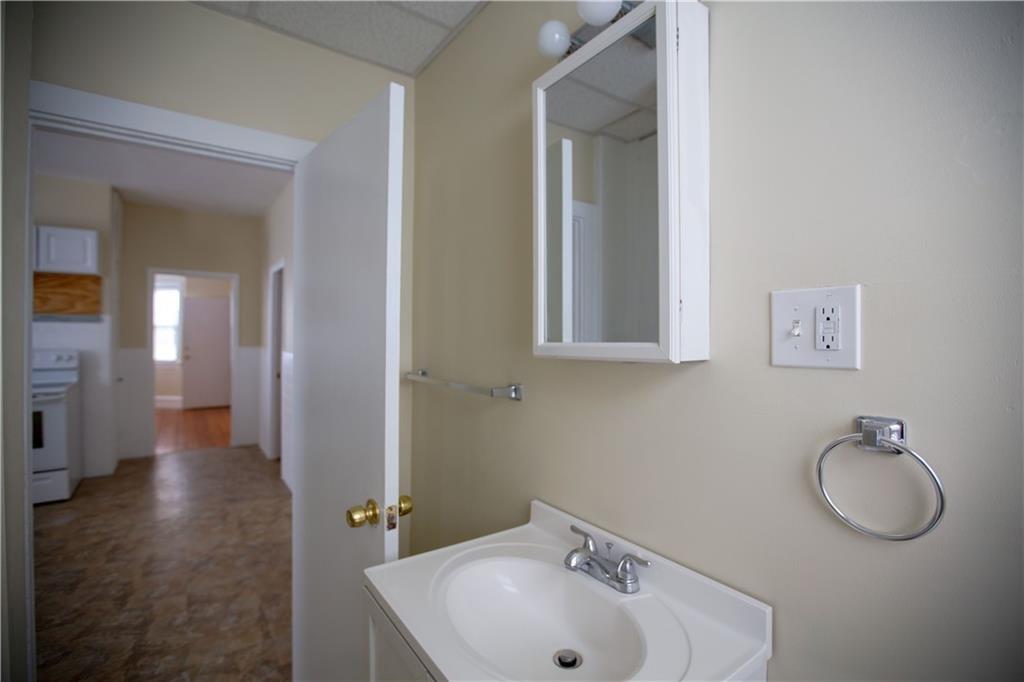 98 Penn Street Property Photo 19