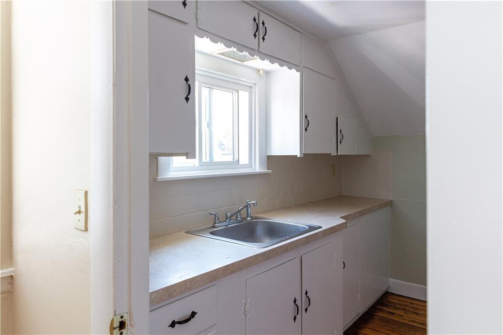 98 Penn Street Property Photo 28