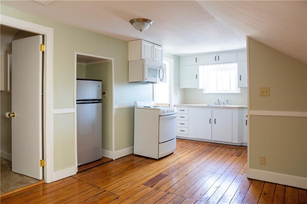 98 Penn Street Property Photo 35