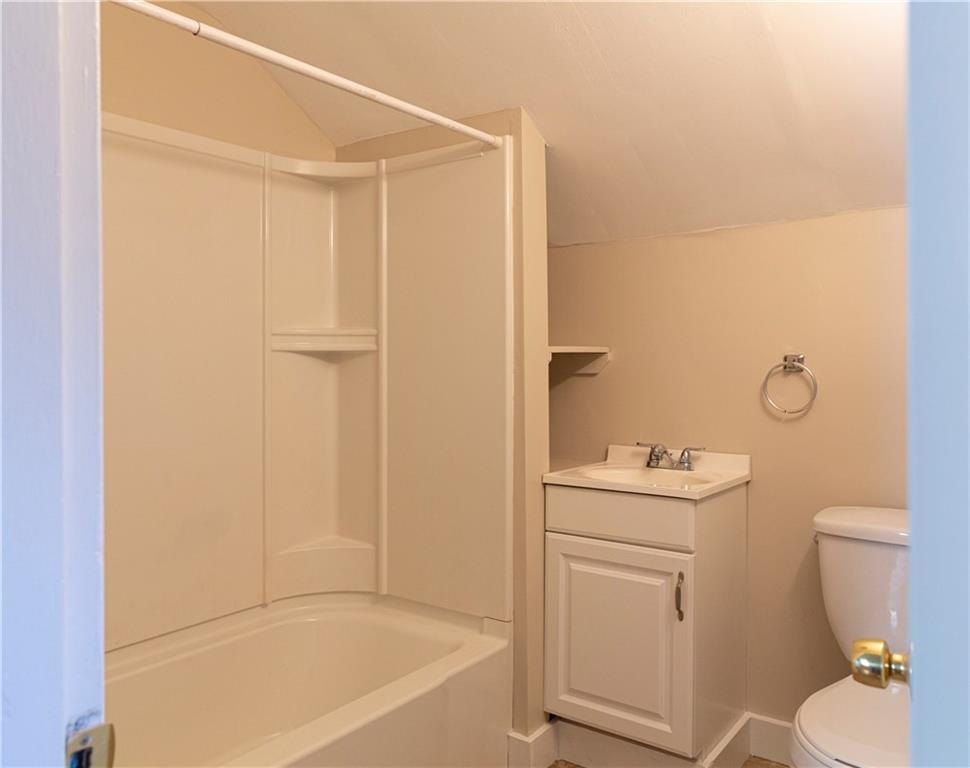 98 Penn Street Property Photo 37