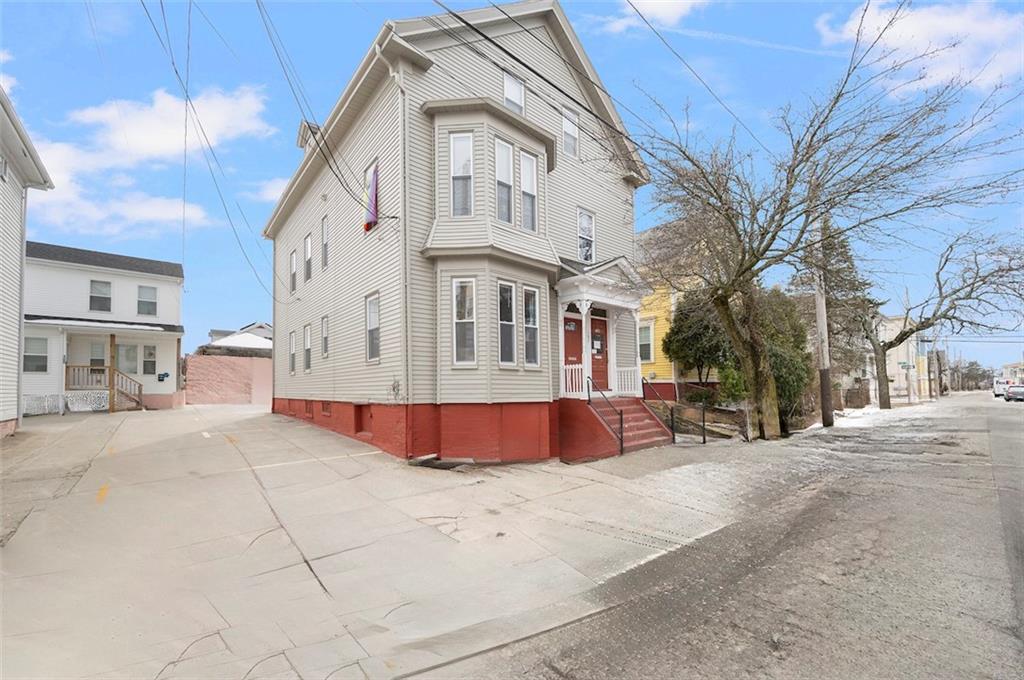 102 Penn Street Property Photo 2
