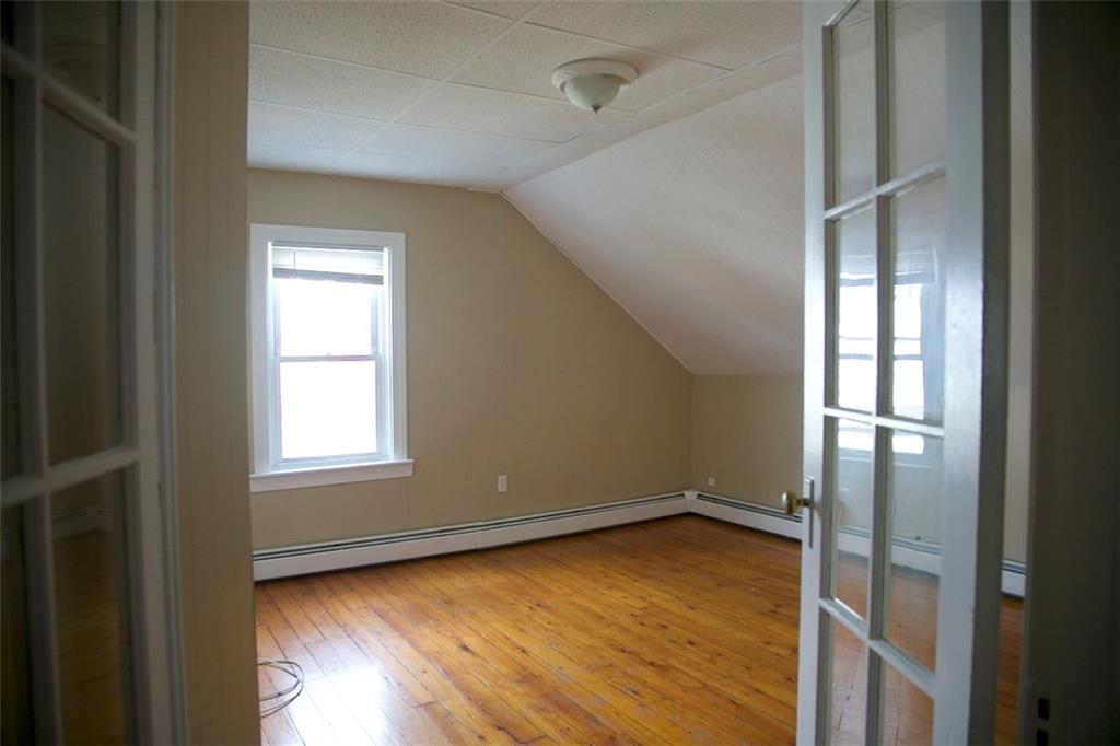 102 Penn Street Property Photo 25