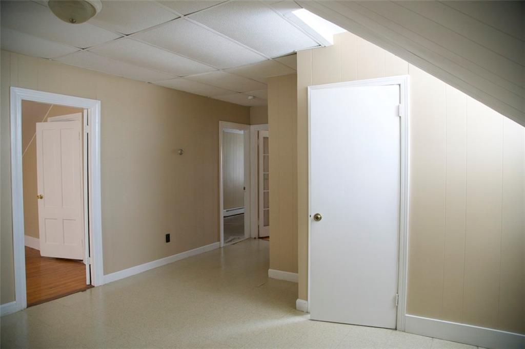 102 Penn Street Property Photo 30