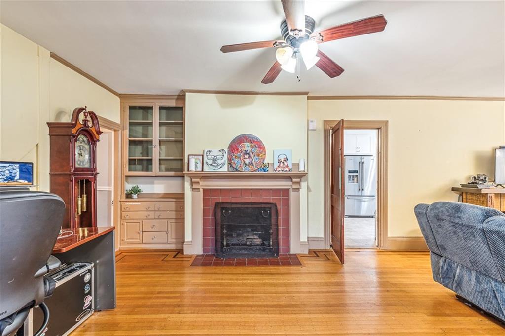 300 Farmington Avenue Property Photo 10