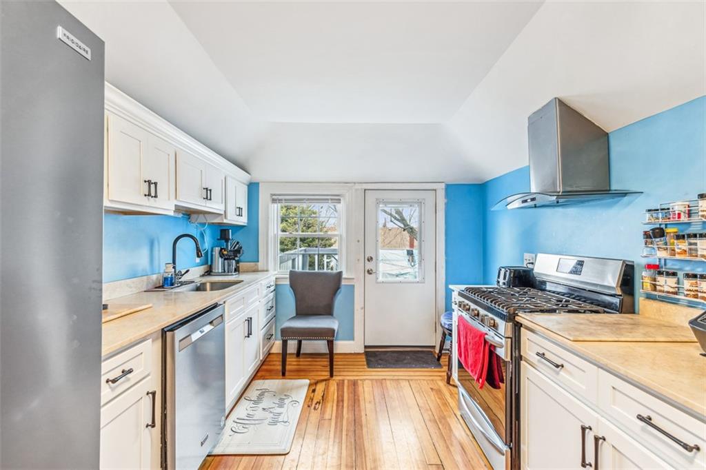 300 Farmington Avenue Property Photo 29