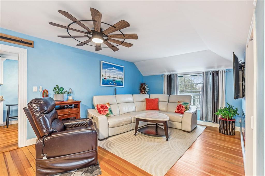 300 Farmington Avenue Property Photo 39