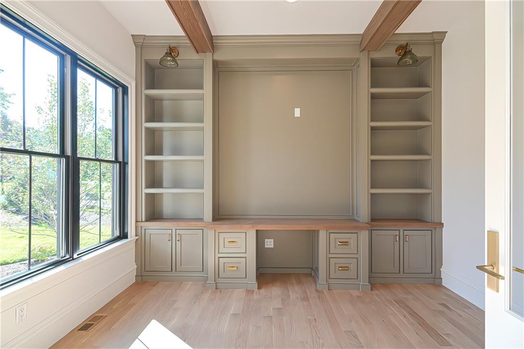 10 Linden Avenue Property Photo 10